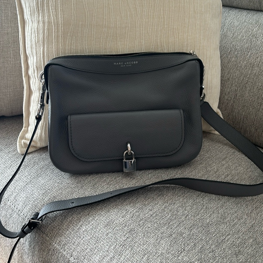Marc Jacobs grey purse